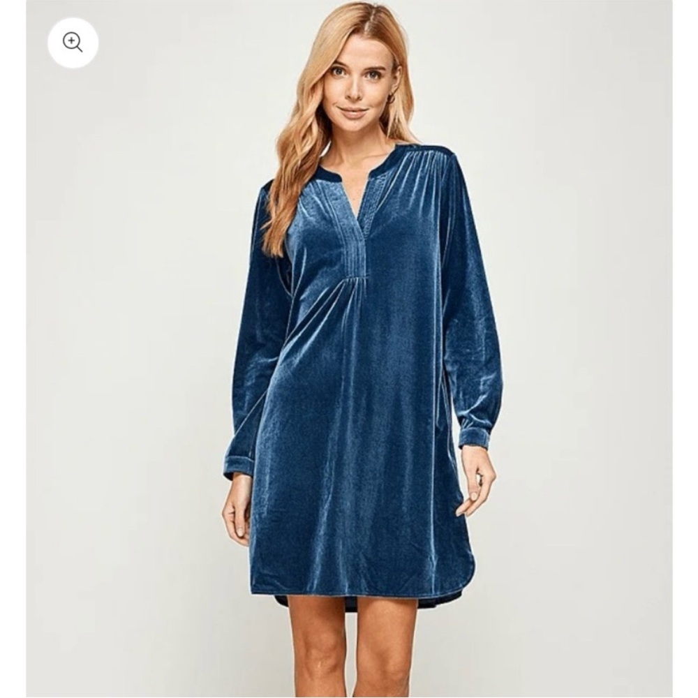 See and Be Seen Azure Sky Velour Blue Velvet Shirt Dress Size Small NWT